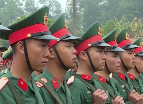 Hạ sĩ là cấp bậc quân hàm cao nhất đối với chức vụ nào trong Quân đội nhân dân Việt Nam?